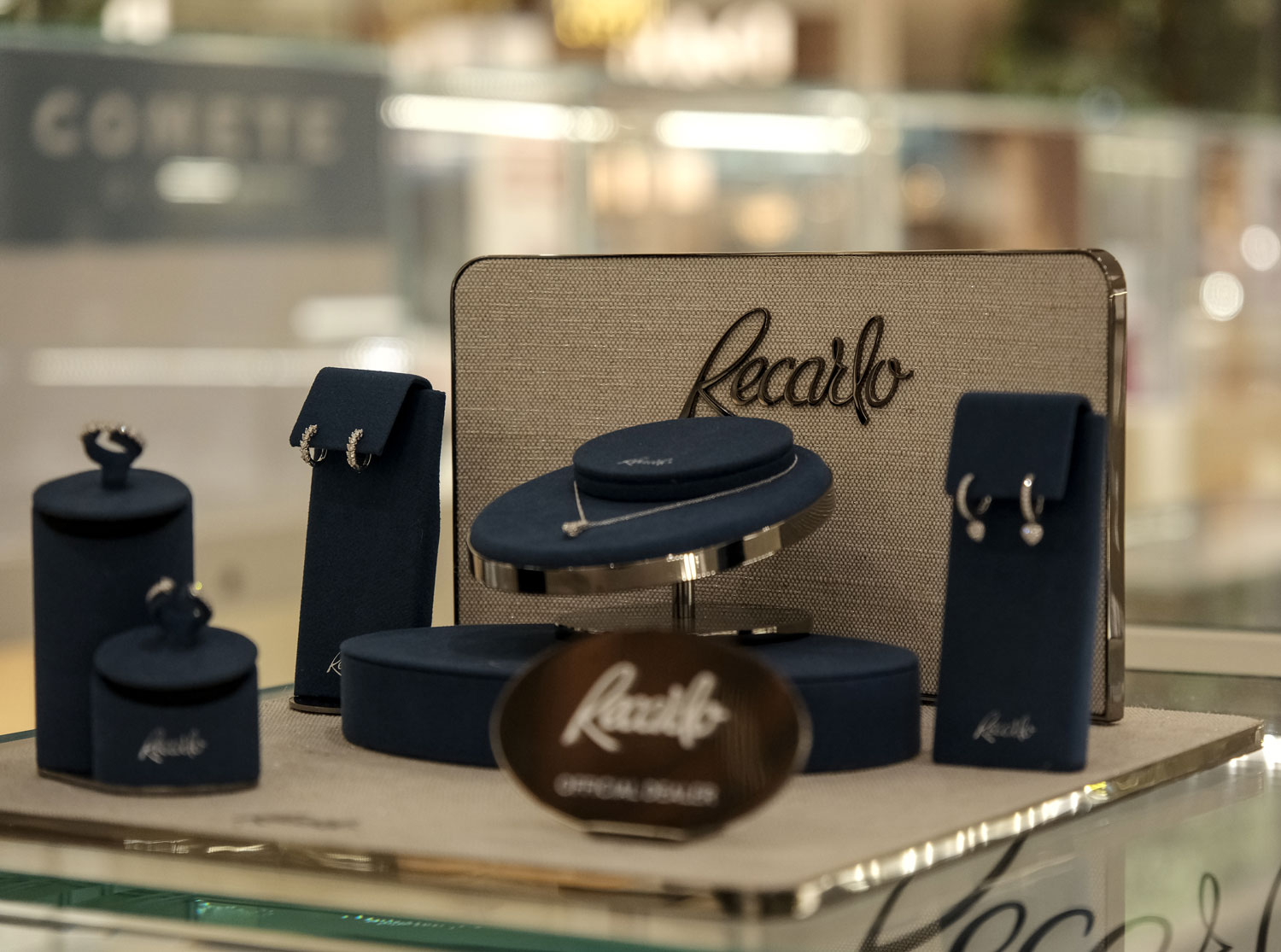 GIOIELLERIA DA RE - presso il Centro Commerciale IL CENTRO - ad Arese