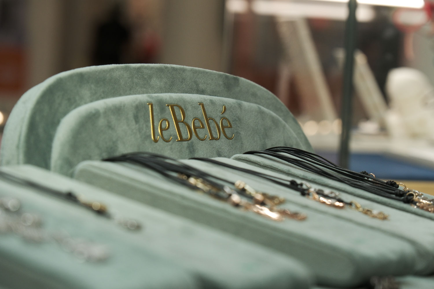 GIOIELLERIA DA RE - presso il Centro Commerciale OrioCenter - ad Orio al Serio